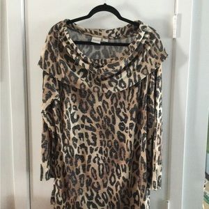 Chicos Zenergy leopard tunic top